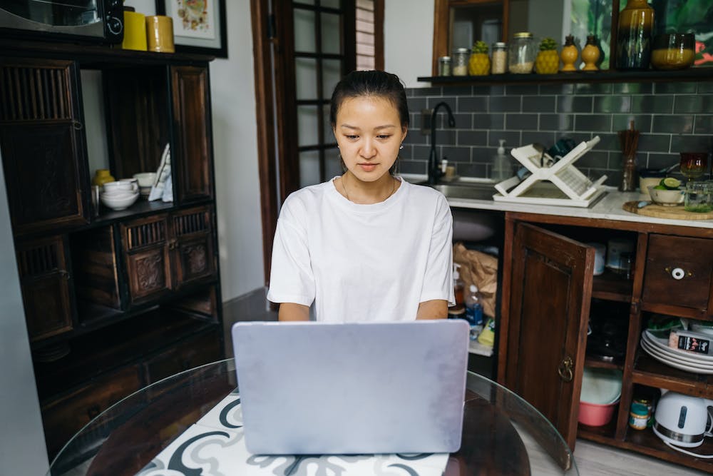 5 Ways to Reduce Your Carbon Footprint When Working from Home